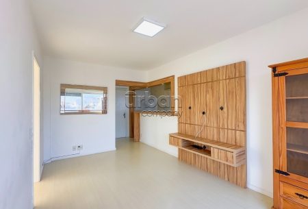 Apartamento com 79m², 2 quartos, 1 suíte, 1 vaga, no bairro Floresta em Porto Alegre