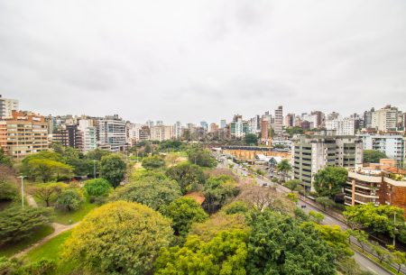 Apartamento com 93m², 2 quartos, 1 suíte, 1 vaga, no bairro Bela Vista em Porto Alegre