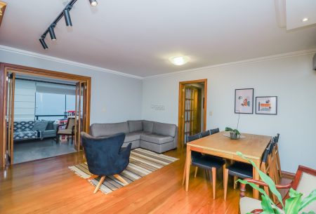 Apartamento com 125m², 3 quartos, 1 suíte, 1 vaga, no bairro Higienópolis em Porto Alegre