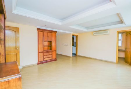 Apartamento com 84m², 2 quartos, 1 suíte, 1 vaga, no bairro Moinhos de Vento em Porto Alegre