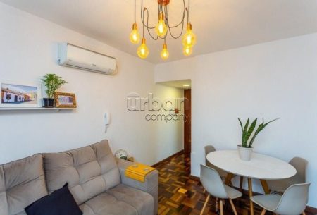 Apartamento com 58m², 2 quartos, 1 vaga, no bairro Petrópolis em Porto Alegre