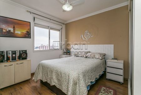 Apartamento com 89m², 3 quartos, 1 suíte, 2 vagas, no bairro Vila Ipiranga em Porto Alegre