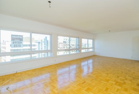 Apartamento com 167m², 3 quartos, 1 suíte, 1 vaga, no bairro Moinhos de Vento em Porto Alegre