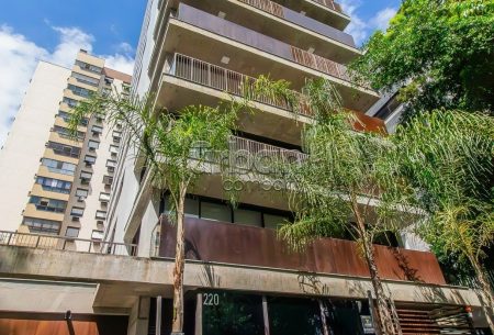 Apartamento Garden com 315m², 3 quartos, 3 suítes, 4 vagas, no bairro Rio Branco em Porto Alegre