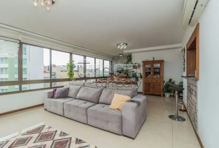 Apartamento com 123m², 3 quartos, 1 suíte, 3 vagas, no bairro Petrópolis em Porto Alegre