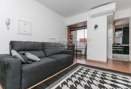 Apartamento com 46m², 1 quarto, 1 suíte, 1 vaga, no bairro Cristo Redentor em Porto Alegre