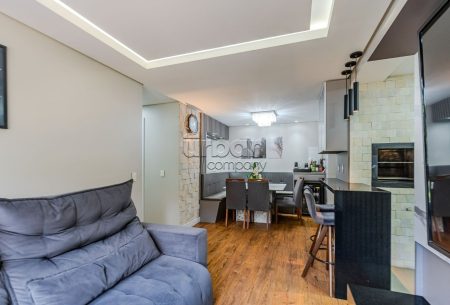 Apartamento com 81m², 3 quartos, 1 suíte, 2 vagas, no bairro Jardim Lindóia em Porto Alegre