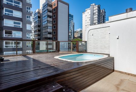 Cobertura com 283m², 3 quartos, 2 suítes, 2 vagas, no bairro Bela Vista em Porto Alegre