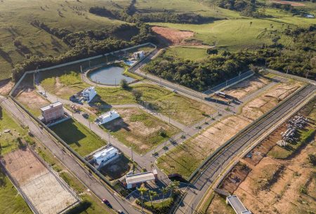 Terreno em condomínio com 262m², no bairro Verdes Campos em Porto Alegre