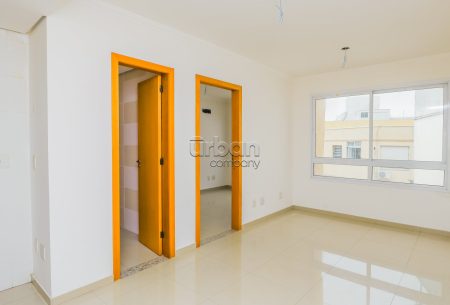 Apartamento com 40m², 1 quarto, no bairro Passo da Areia em Porto Alegre