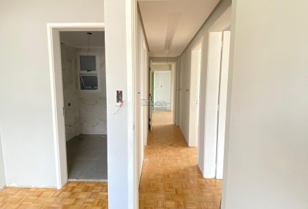 Apartamento com 91m², 3 quartos, 1 vaga, no bairro Floresta em Porto Alegre