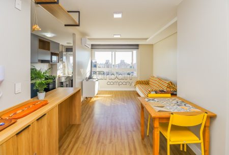 Apartamento com 67m², 3 quartos, 1 suíte, 2 vagas, no bairro Jardim Lindóia em Porto Alegre