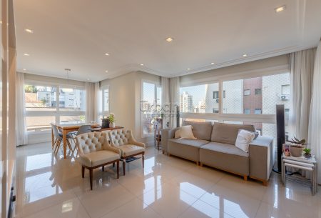 Apartamento com 113m², 3 quartos, 1 suíte, 3 vagas, no bairro Bela Vista em Porto Alegre