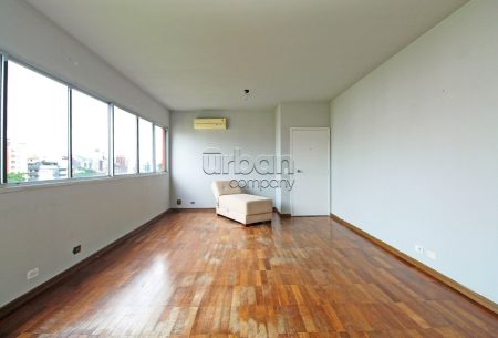 Apartamento com 110m², 3 quartos, 1 suíte, 1 vaga, no bairro Bela Vista em Porto Alegre