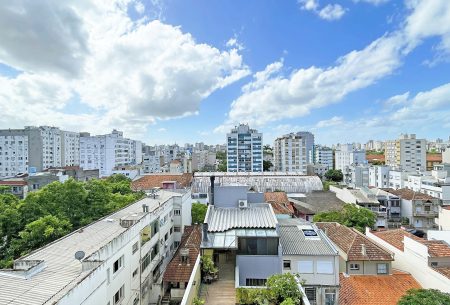 Apartamento com 81m², 3 quartos, 3 vagas, no bairro Santana em Porto Alegre