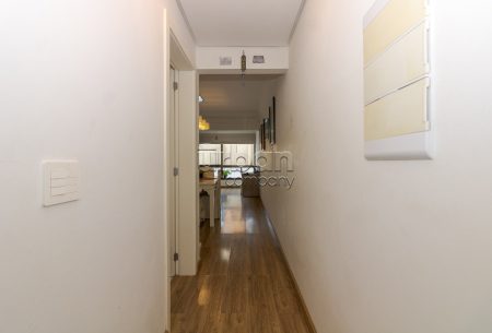 Apartamento com 90m², 3 quartos, 1 suíte, 2 vagas, no bairro São João em Porto Alegre