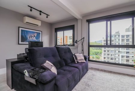 Apartamento com 58m², 2 quartos, 1 suíte, 2 vagas, no bairro Central Parque em Porto Alegre