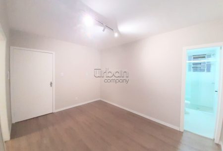 Apartamento com 26m², 1 quarto, no bairro São João em Porto Alegre