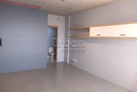 Sala com 33m², 1 vaga, no bairro Floresta em Porto Alegre