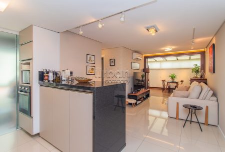 Apartamento Garden com 83m², 2 quartos, 1 suíte, 1 vaga, no bairro Rio Branco em Porto Alegre