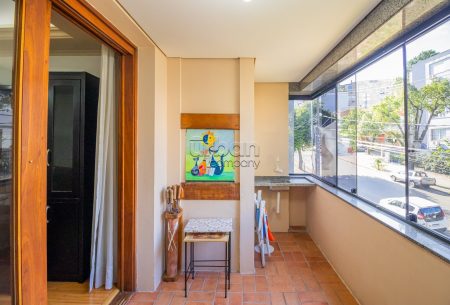 Apartamento com 149m², 3 quartos, 1 suíte, 1 vaga, no bairro Santa Cecília em Porto Alegre