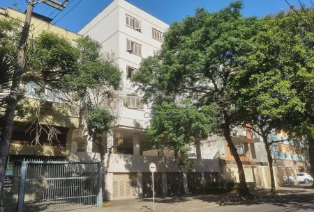 Apartamento com 67m², 2 quartos, 1 vaga, no bairro Petrópolis em Porto Alegre