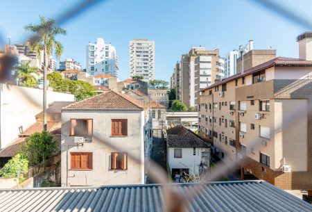 Apartamento com 86m², 2 quartos, 1 suíte, 2 vagas, no bairro Rio Branco em Porto Alegre