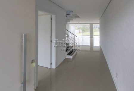 Casa em Condomínio com 318m², 4 quartos, 3 suítes, 4 vagas, no bairro Belém Novo em Porto Alegre