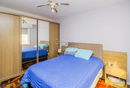 Apartamento com 70m², 2 quartos, 1 suíte, 1 vaga, no bairro Mont Serrat em Porto Alegre