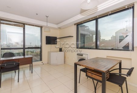 Sala com 39m², 1 vaga, no bairro Auxiliadora em Porto Alegre