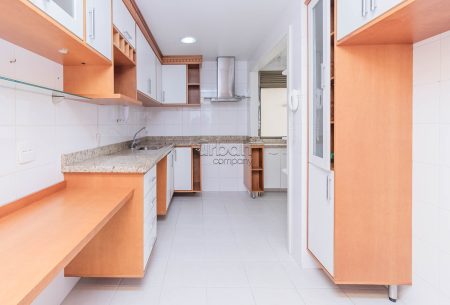 Apartamento com 117m², 3 quartos, 1 suíte, 2 vagas, no bairro Higienópolis em Porto Alegre