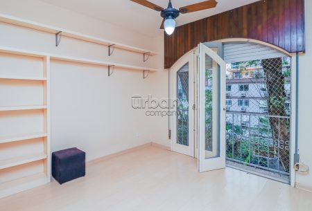 Apartamento com 103m², 3 quartos, 1 suíte, 1 vaga, no bairro Petrópolis em Porto Alegre