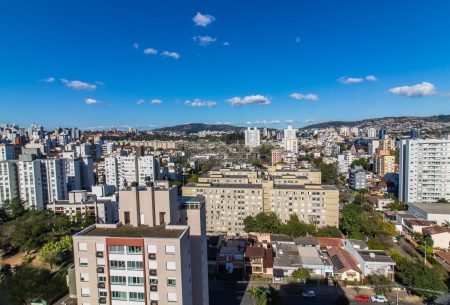 Apartamento com 65m², 2 quartos, 1 suíte, 2 vagas, no bairro Petrópolis em Porto Alegre