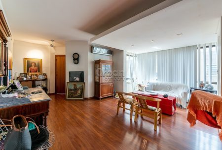 Apartamento com 143m², 2 quartos, 2 suítes, 2 vagas, no bairro Rio Branco em Porto Alegre