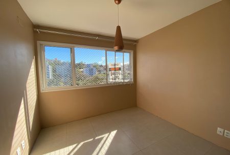 Apartamento com 59m², 2 quartos, 1 suíte, 1 vaga, no bairro Teresópolis em Porto Alegre