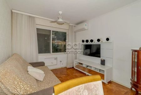 Apartamento com 100m², 3 quartos, 1 suíte, 2 vagas, no bairro Auxiliadora em Porto Alegre