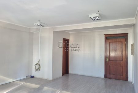 Sala com 36m², 1 vaga, no bairro Auxiliadora em Porto Alegre