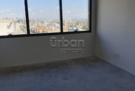 Sala com 33m², no bairro Cristo Redentor em Porto Alegre