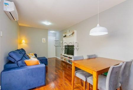 Apartamento com 96m², 3 quartos, 1 suíte, 2 vagas, no bairro Petrópolis em Porto Alegre