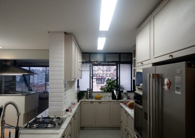 Apartamento com 105m², 3 quartos, 1 suíte, 1 vaga, no bairro Rio Branco em Porto Alegre