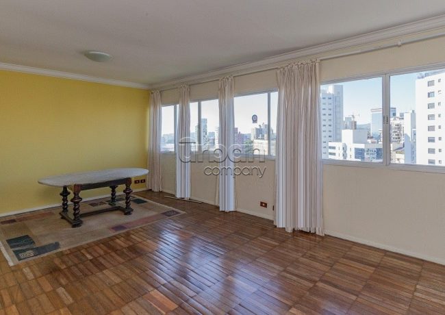 Apartamento com 110m², 3 quartos, 1 suíte, 1 vaga, no bairro Bela Vista em Porto Alegre