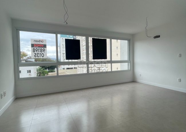 Apartamento com 5m², 1 quarto, 1 suíte, 1 vaga, no bairro Passo da Areia em Porto Alegre