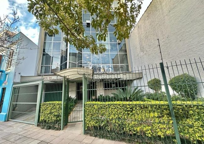 Sala com 37m², 1 vaga, no bairro Moinhos de Vento em Porto Alegre