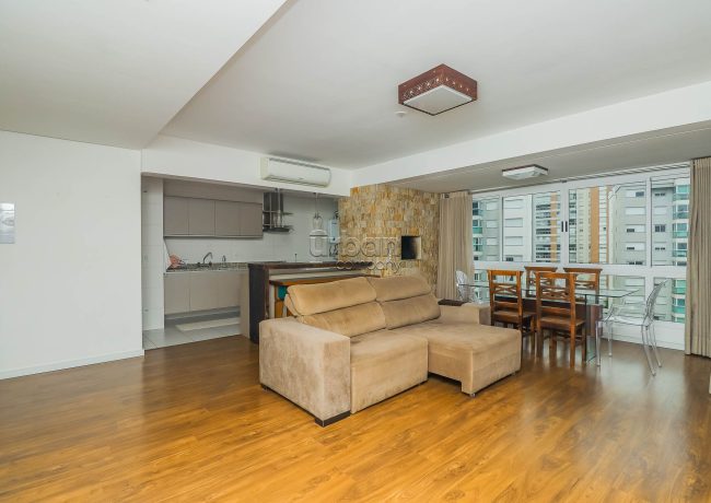 Apartamento com 83m², 2 quartos, 1 suíte, 2 vagas, no bairro Central Parque em Porto Alegre