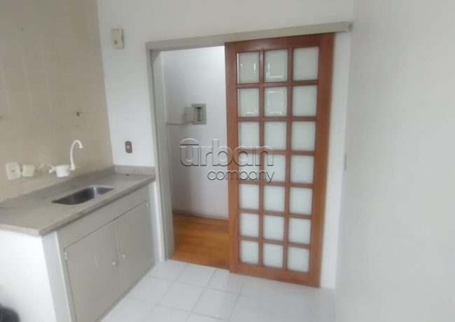 Apartamento com 38m², 1 quarto, 1 vaga, no bairro Azenha em Porto Alegre