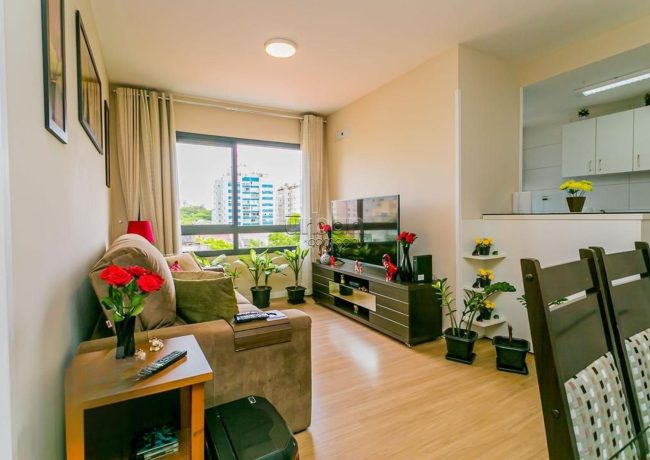 Apartamento com 65m², 2 quartos, 1 suíte, 2 vagas, no bairro Santana em Porto Alegre