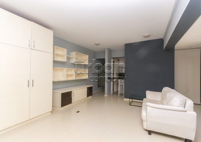 Apartamento com 44m², 1 quarto, 1 vaga, no bairro Mont Serrat em Porto Alegre