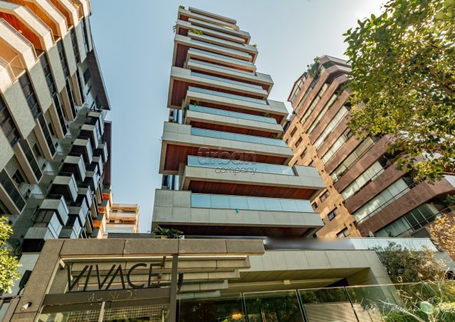 Apartamento com 252m², 3 quartos, 3 suítes, 3 vagas, no bairro Moinhos de Vento em Porto Alegre