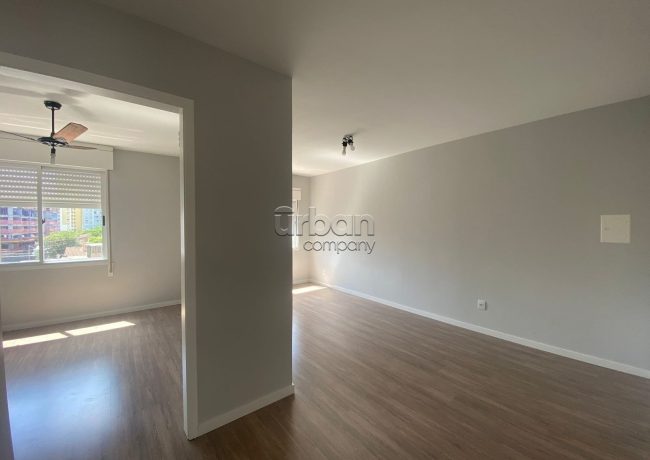 Apartamento com 44m², 1 quarto, 1 vaga, no bairro Passo da Areia em Porto Alegre