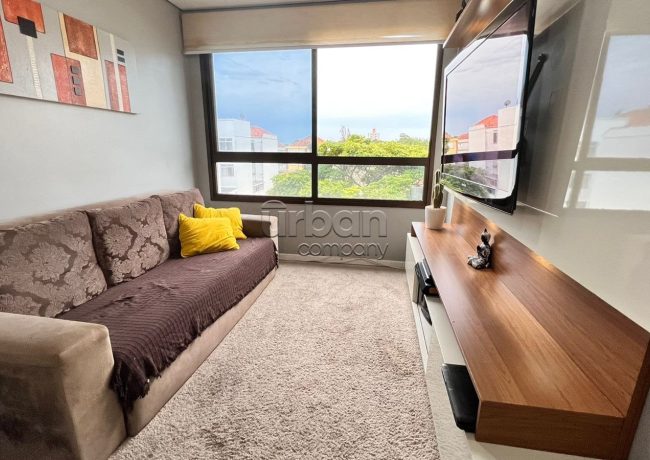 Apartamento com 41m², 1 quarto, 1 vaga, no bairro Passo da Areia em Porto Alegre